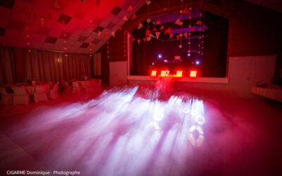 Décoration et ambiance lumineuse de salle de réception dans les Ardennes | Coyote Event