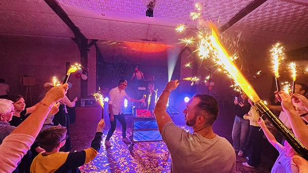 Éclairage de fête pour mariage dans les Ardennes