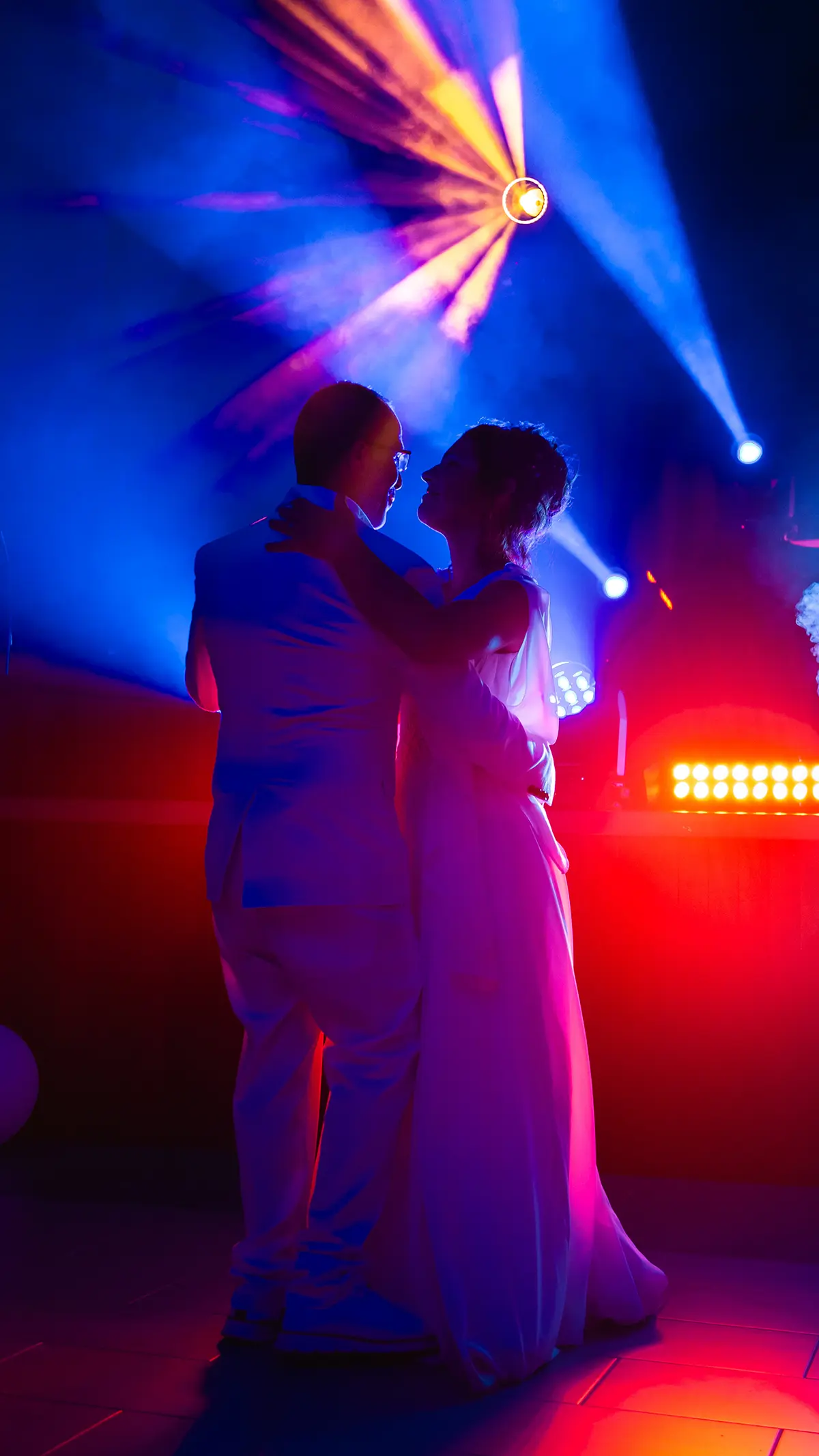Couple de mariés lors de leur ouverture de bal dans les Ardennes