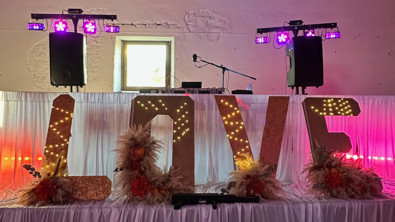 tarif DJ mariage Ardennes pack silver dj ardennes mariage Éclairage de salle pour mariage dans les Ardennes